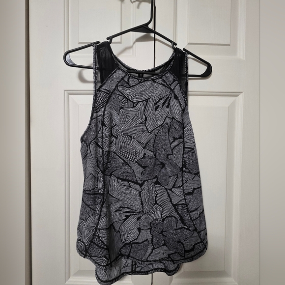 Lululemon Muscle Tank Top Womens - Picture 1 of 7